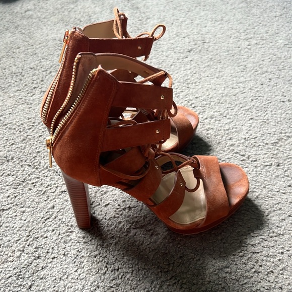 Michael Kors Brown lace up heels sandals size 6.5 - Picture 3 of 3